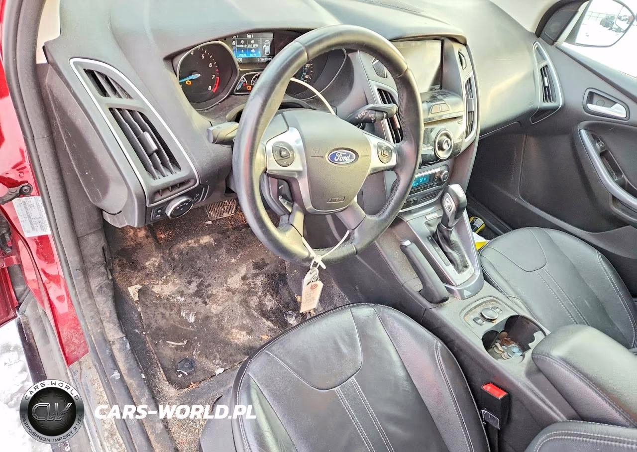 2014 Ford Focus Titanium VIN:1FADP3N27EL196880 - 8
