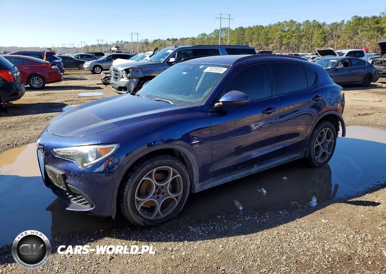 2018 Alfa Romeo Stelvio Sport