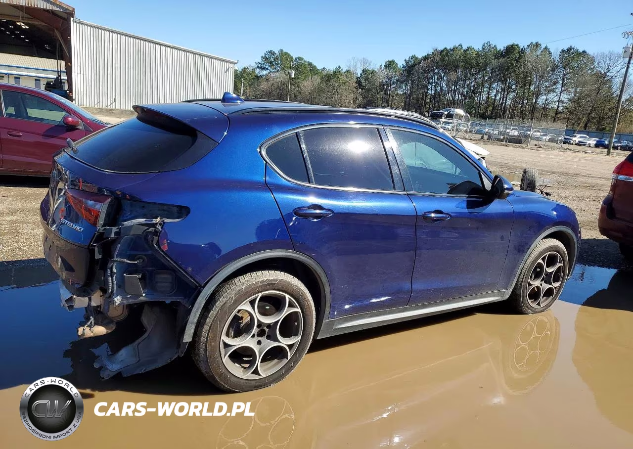 2018 Alfa Romeo Stelvio Sport VIN:ZASFAKPN3J7B75508 - 3