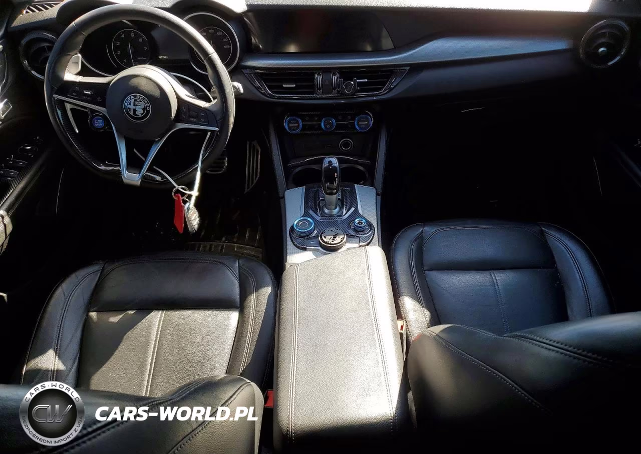 2018 Alfa Romeo Stelvio Sport VIN:ZASFAKPN3J7B75508 - 8