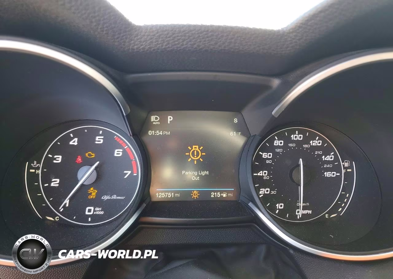 2018 Alfa Romeo Stelvio Sport VIN:ZASFAKPN3J7B75508 - 9