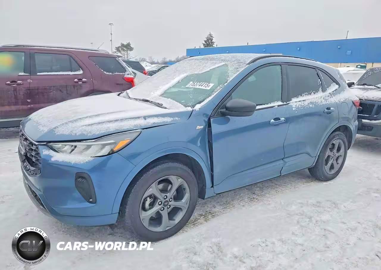 2024 Ford Escape St Line