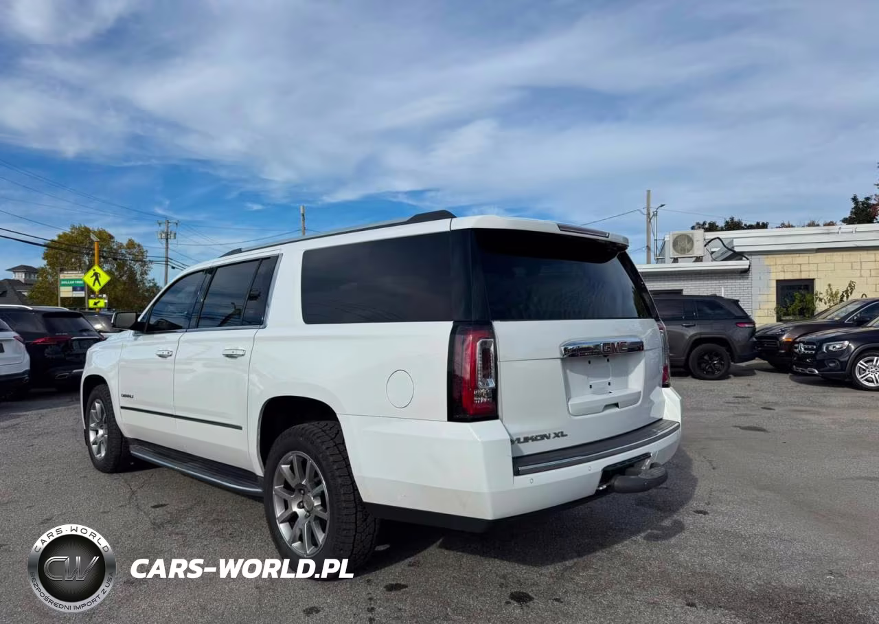 2019 GMC Yukon Xl Denali VIN:1GKS2HKJ2KR378816 - 3
