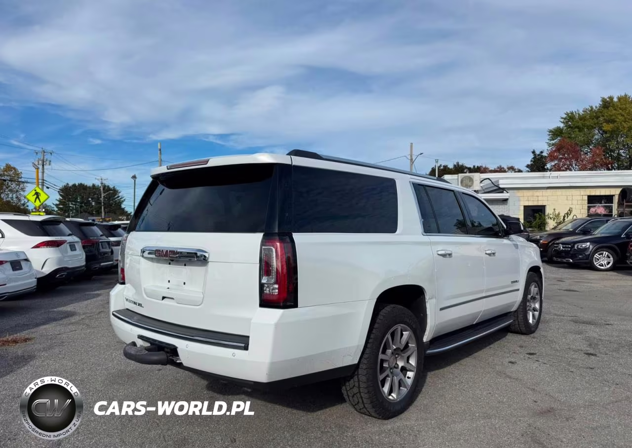 2019 GMC Yukon Xl Denali VIN:1GKS2HKJ2KR378816 - 4