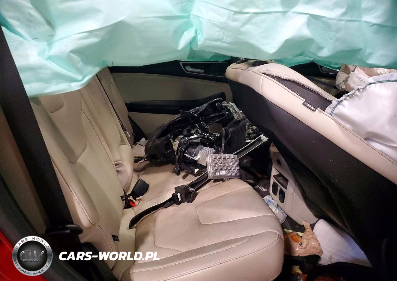 2020 Ford Edge Titanium VIN:2FMPK4K91LBB35997 - 11