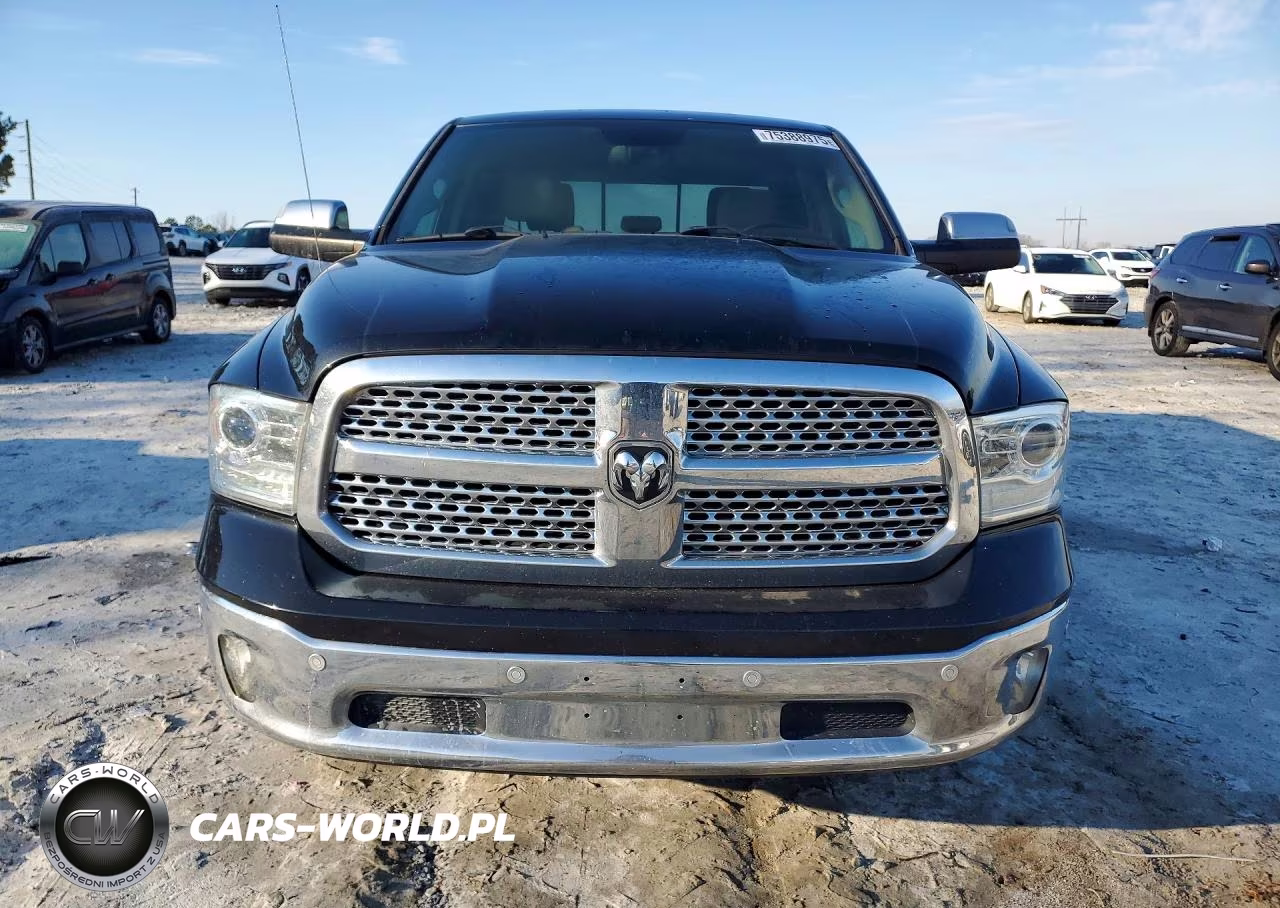 2017 Ram 1500 Laramie VIN:1C6RR7NT4HS593345 - 5