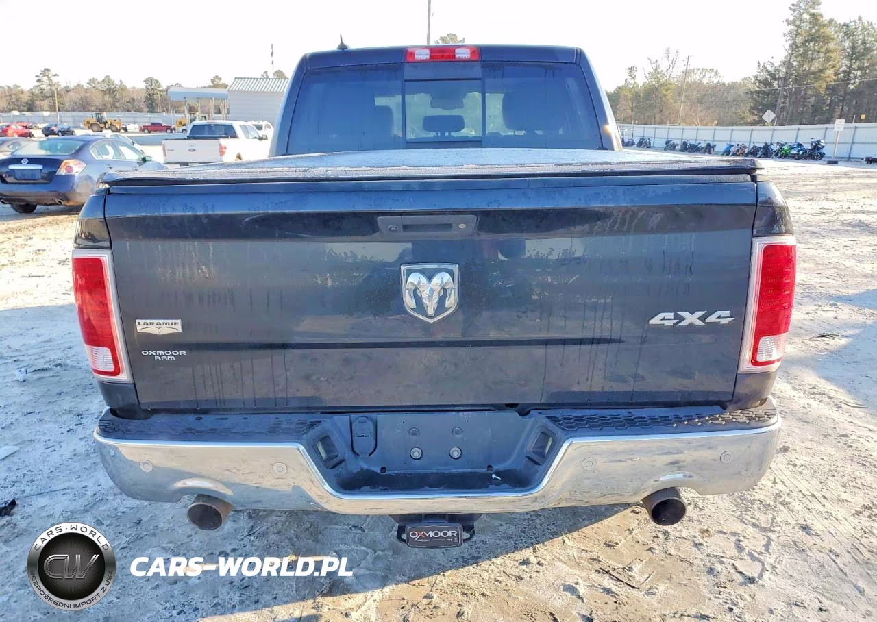 2017 Ram 1500 Laramie VIN:1C6RR7NT4HS593345 - 6