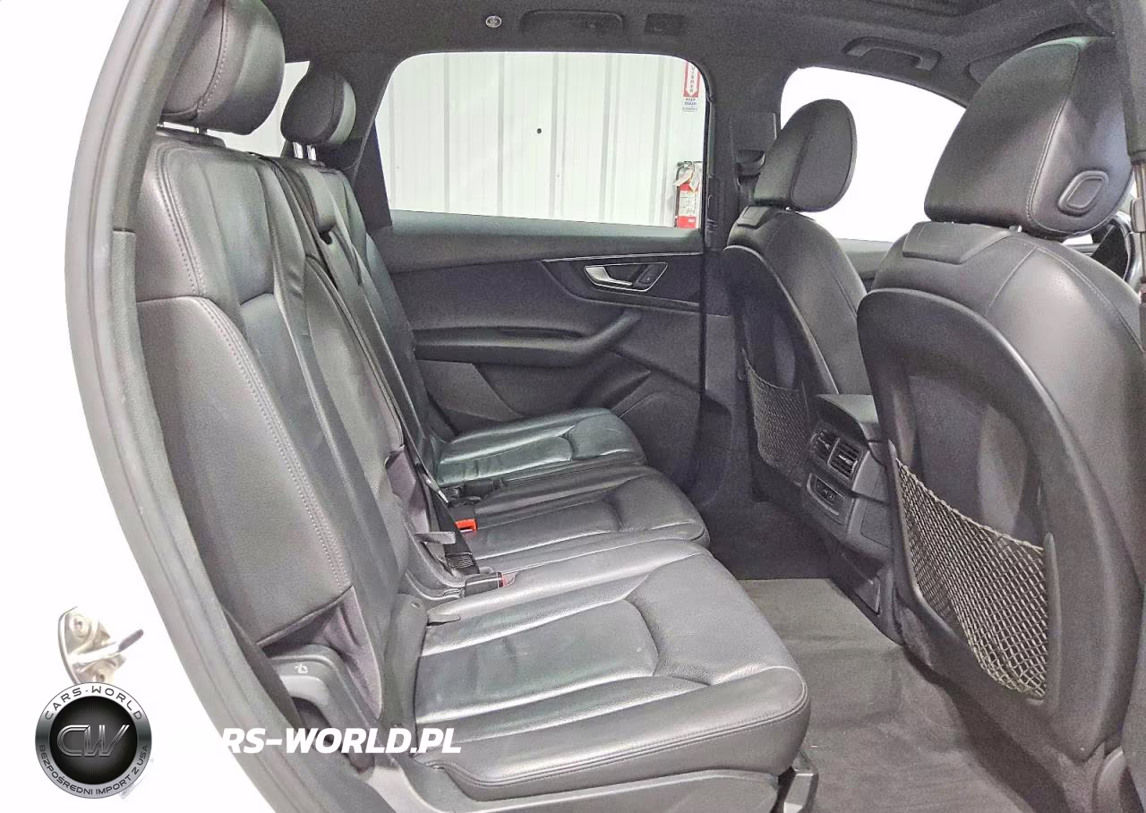 2017 Audi Q7 Premium Plus VIN:WA1LHAF70HD044594 - 11