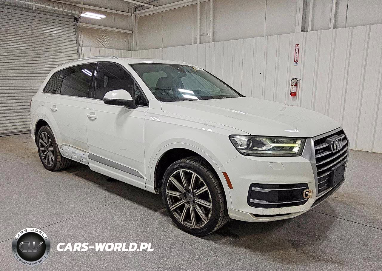 2017 Audi Q7 Premium Plus VIN:WA1LHAF70HD044594 - 4