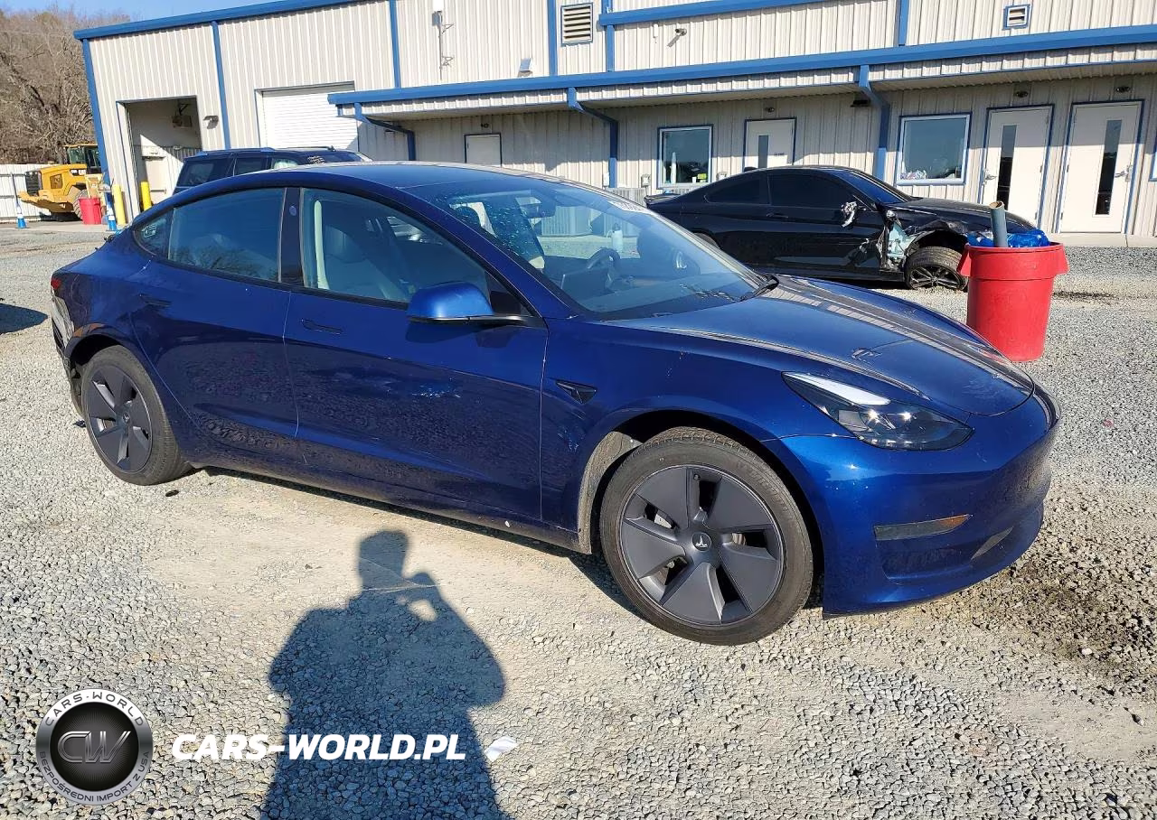 2023 Tesla Model 3 VIN:5YJ3E1EA4PF568950 - 4