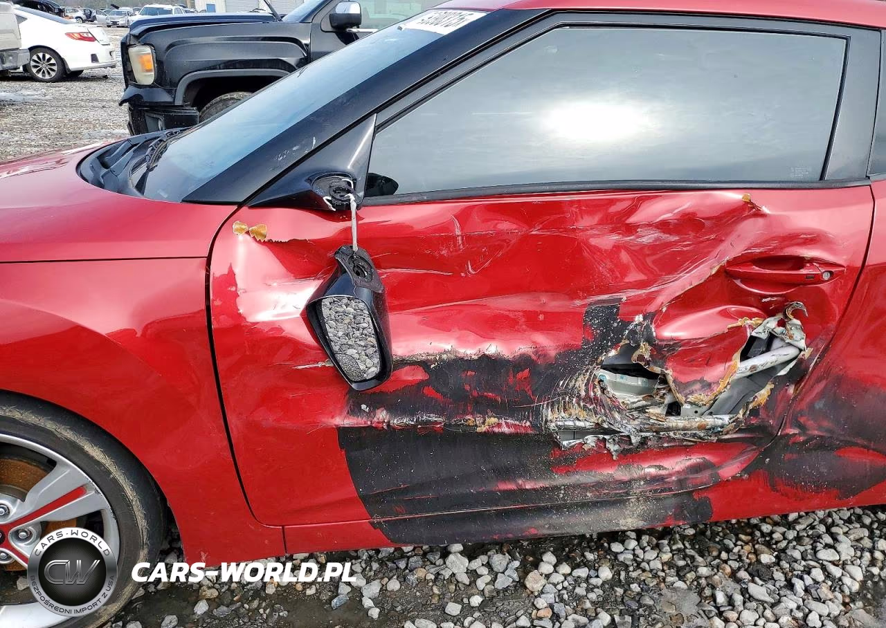 2017 Hyundai Veloster VIN:KMHTC6ADXHU321763 - 7