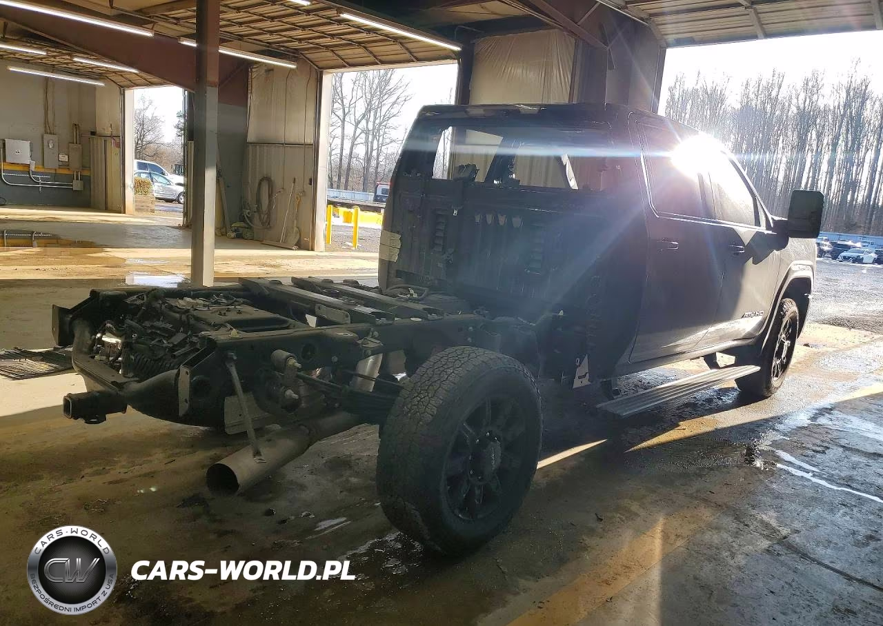 2025 GMC Sierra K2500 At4 VIN:1GT4UPEYXSF314137 - 3