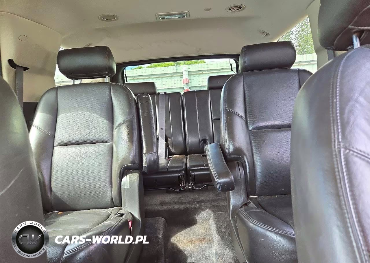2010 GMC Yukon Denali VIN:1GKUKEEFXAR197282 - 10