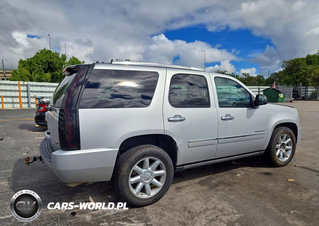 2010 GMC Yukon Denali VIN:1GKUKEEFXAR197282 - 3