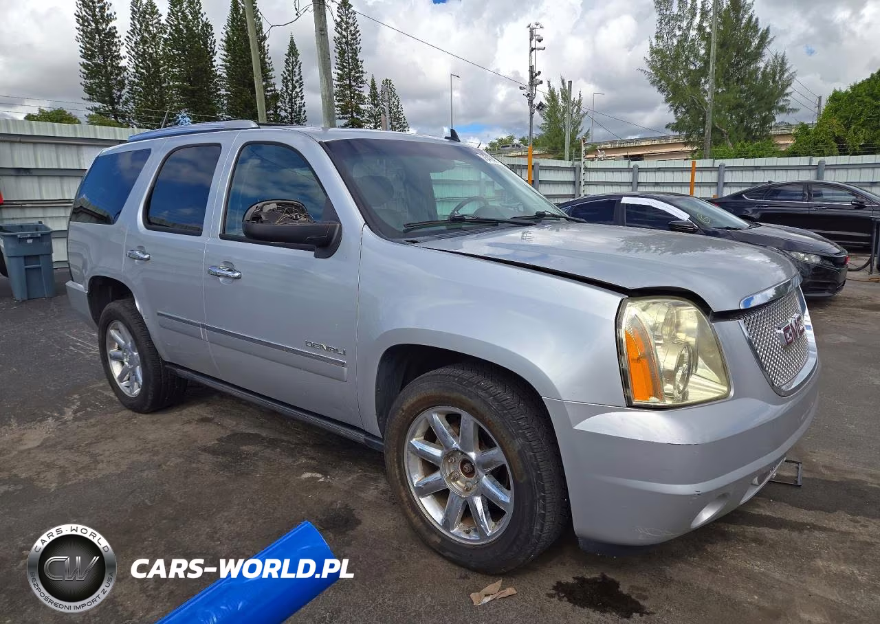 2010 GMC Yukon Denali VIN:1GKUKEEFXAR197282 - 4