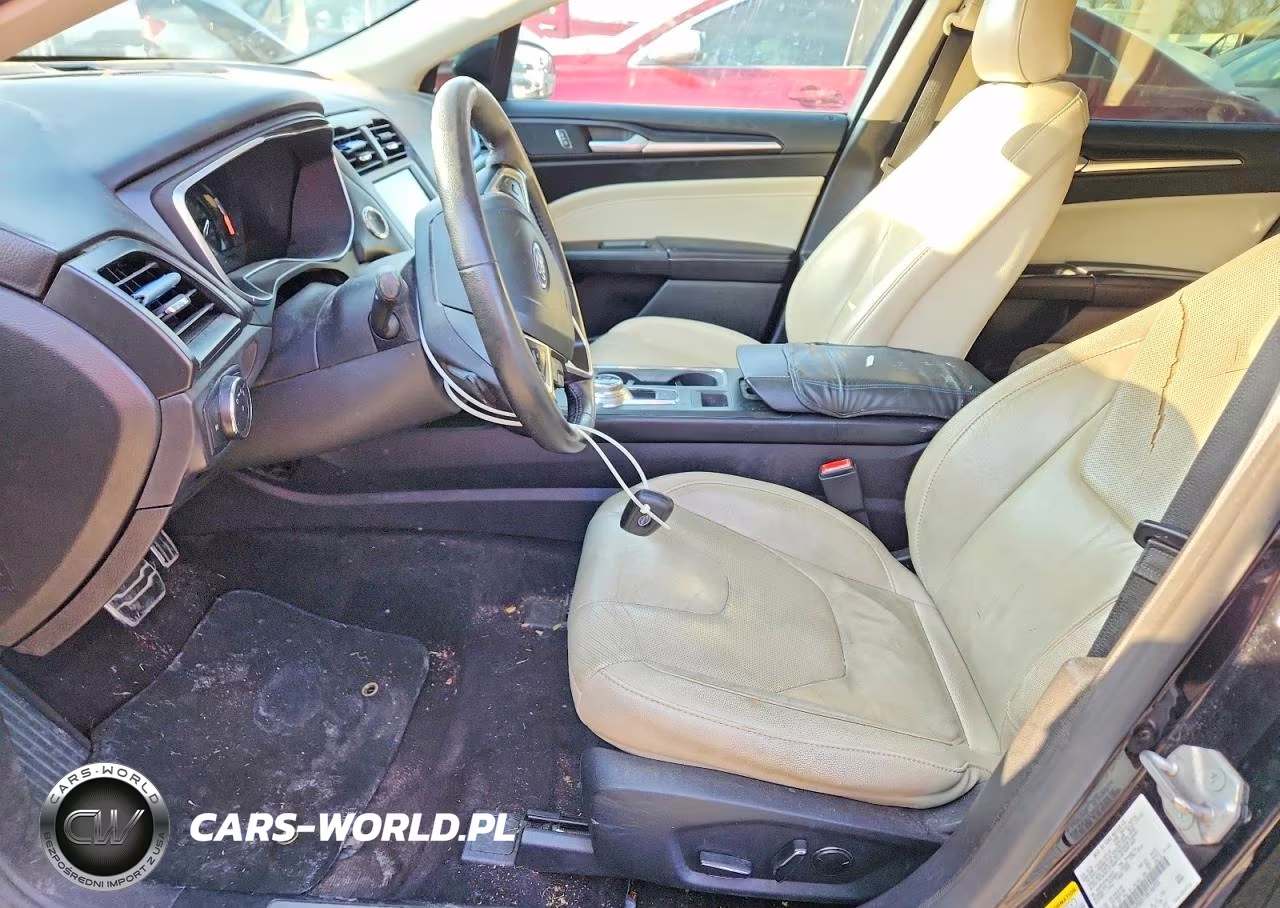 2017 Ford Fusion Titanium VIN:3FA6P0K97HR146933 - 7