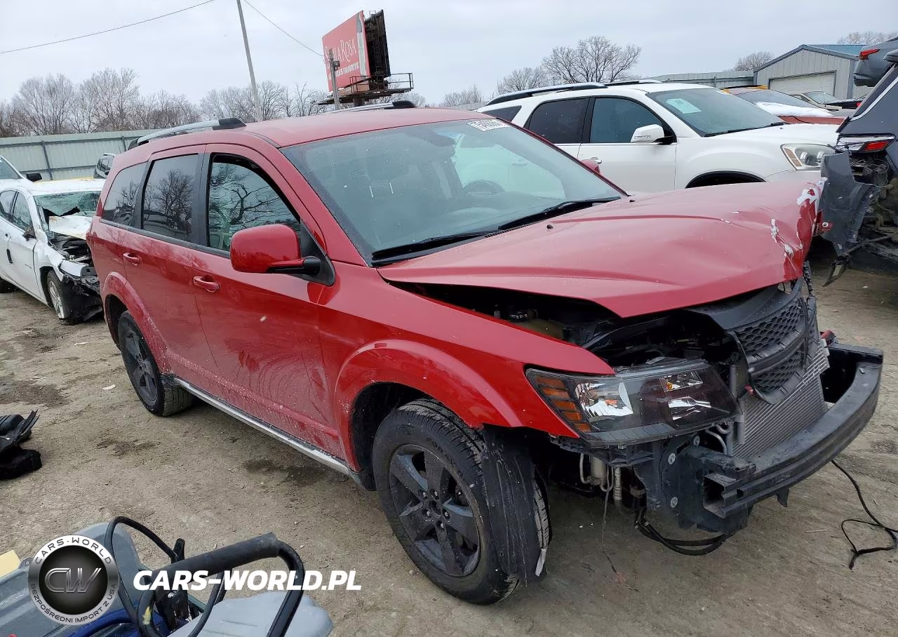 2018 Dodge Journey Crossroad VIN:3C4PDDGG1JT416639 - 4