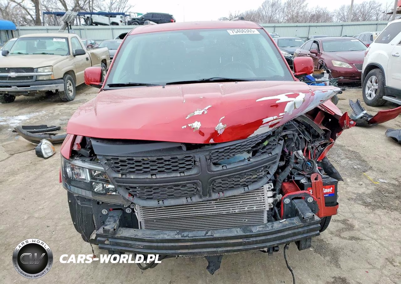 2018 Dodge Journey Crossroad VIN:3C4PDDGG1JT416639 - 5