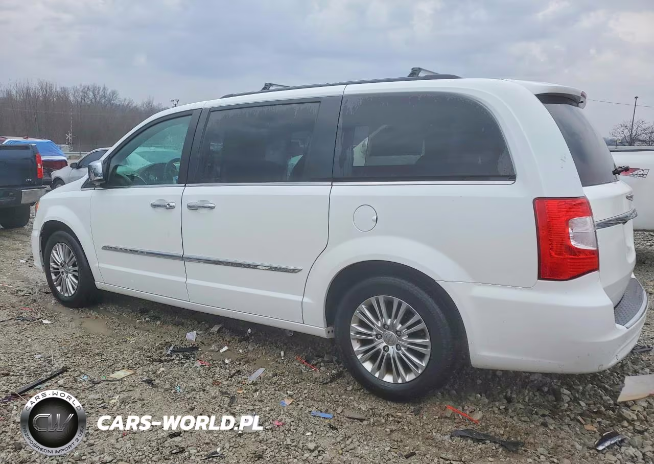 2015 Chrysler Town & Country Touring L VIN:2C4RC1CG9FR743431 - 2