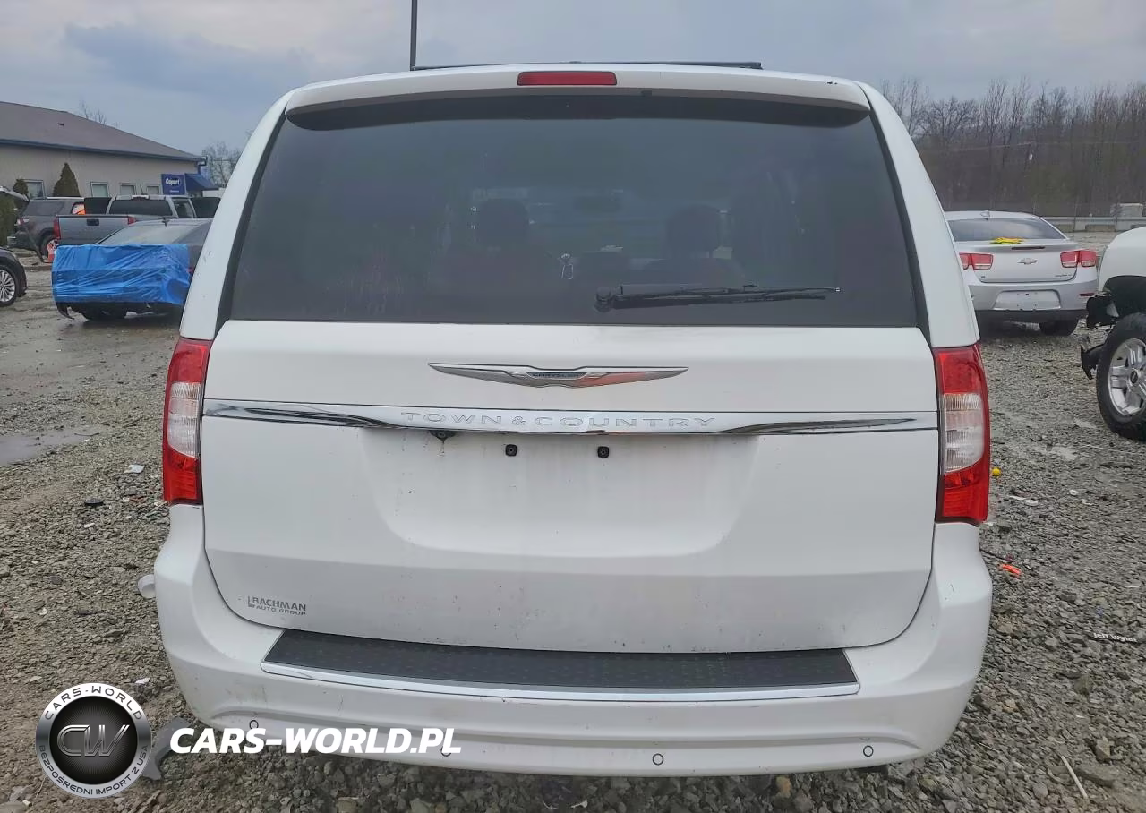 2015 Chrysler Town & Country Touring L VIN:2C4RC1CG9FR743431 - 6
