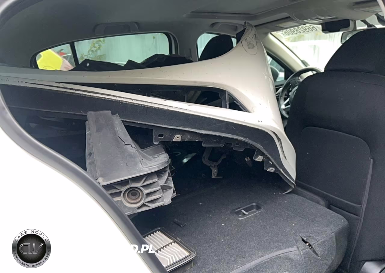 2016 Mazda 3 Touring VIN:3MZBM1M78GM323629 - 6
