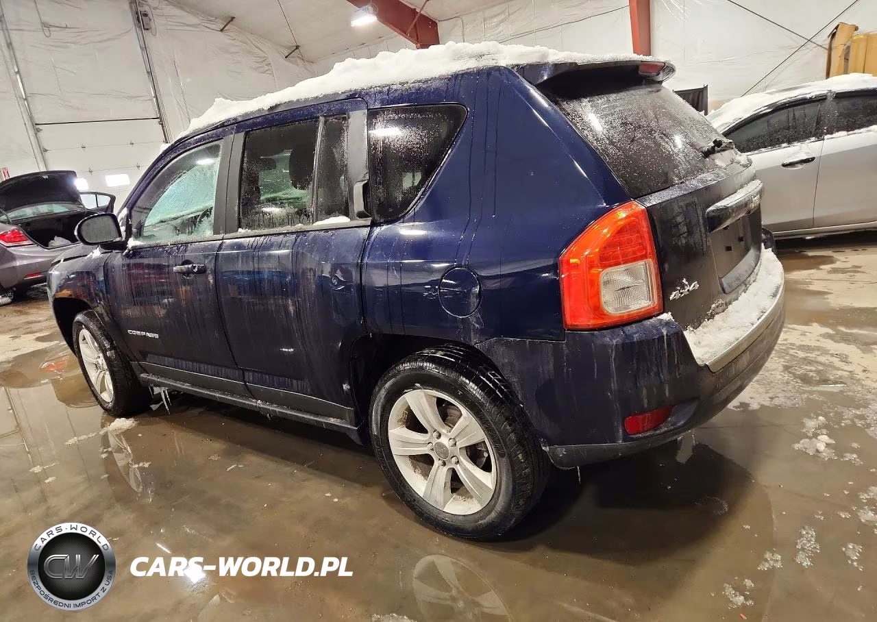 2015 Jeep Compass Latitude VIN:1C4NJDEBXFD155421 - 2