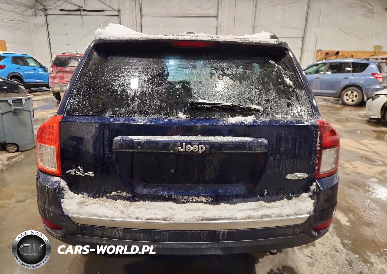 2015 Jeep Compass Latitude VIN:1C4NJDEBXFD155421 - 6