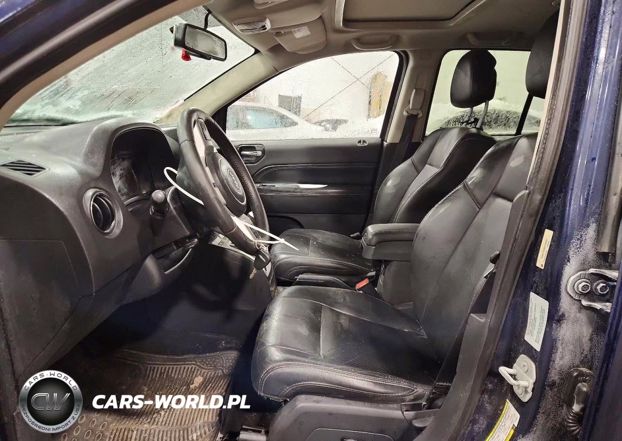 2015 Jeep Compass Latitude VIN:1C4NJDEBXFD155421 - 7