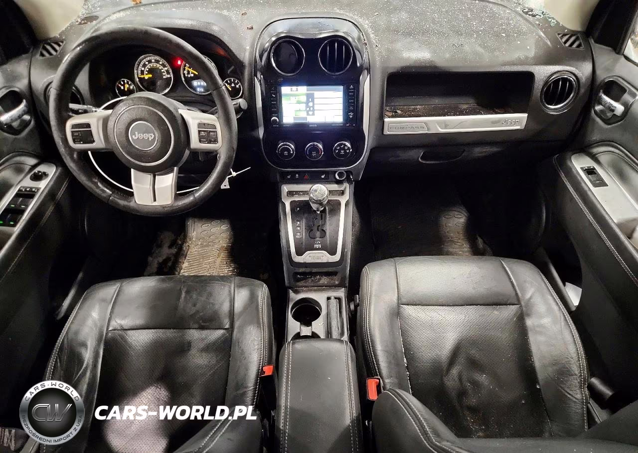 2015 Jeep Compass Latitude VIN:1C4NJDEBXFD155421 - 8