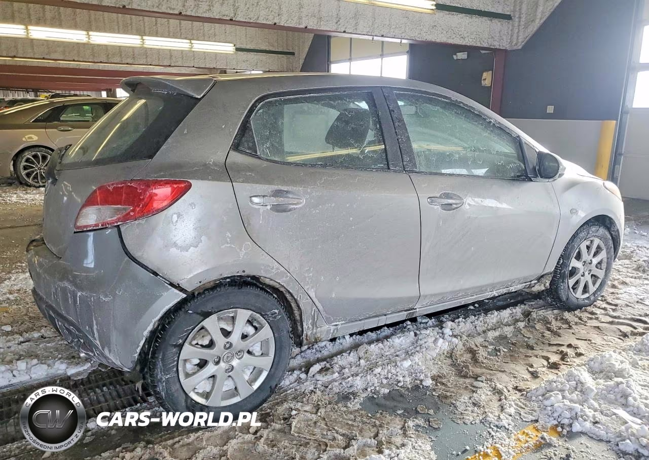 2011 Mazda Mazda2 VIN:JM1DE1HY4B0114122 - 3