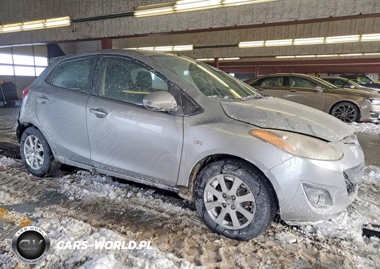 2011 Mazda Mazda2 VIN:JM1DE1HY4B0114122 - 4