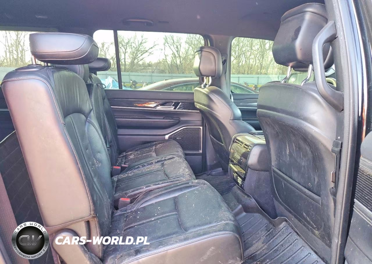 2022 Jeep Wagoneer Series Ii VIN:1C4SJUBT7NS151417 - 11