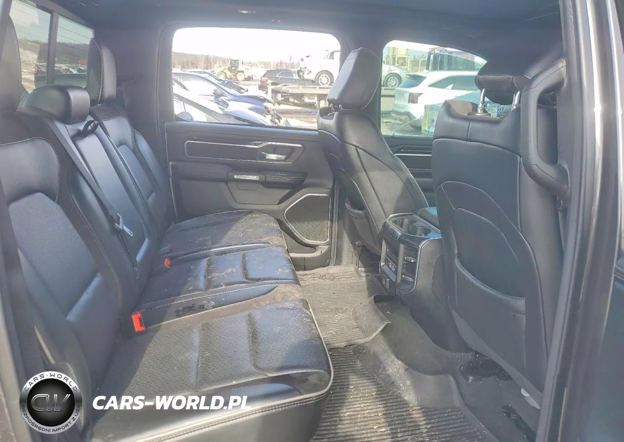 2022 Ram 1500 Laramie VIN:1C6RREJT3NN479602 - 10