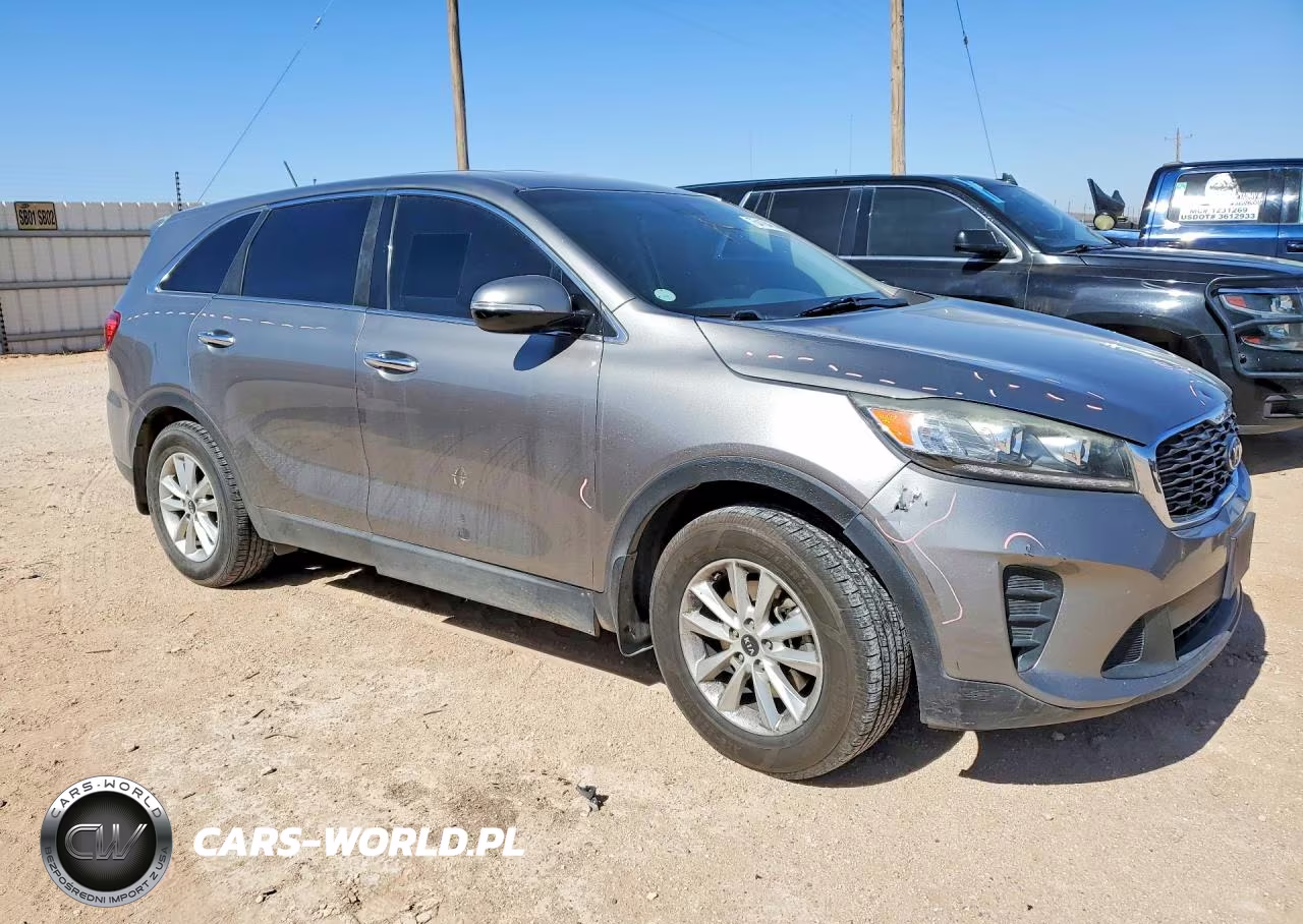 2019 Kia Sorento L VIN:5XYPG4A36KG508996 - 4