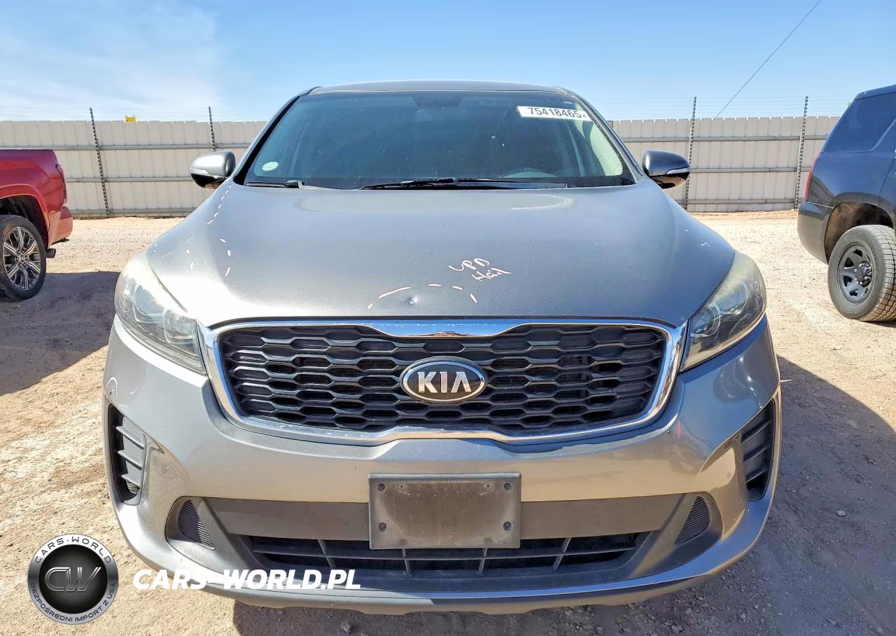 2019 Kia Sorento L VIN:5XYPG4A36KG508996 - 5