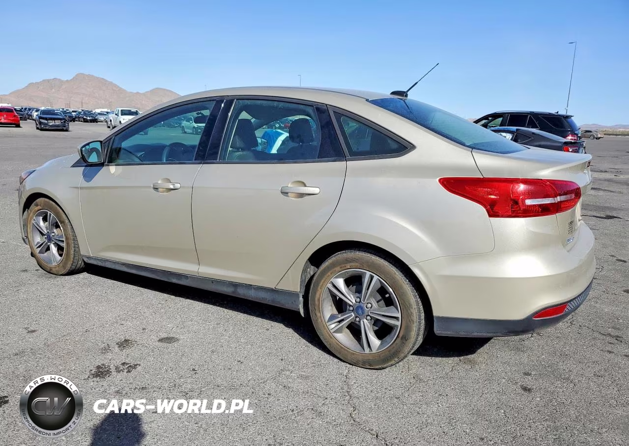 2018 Ford Focus Se VIN:1FADP3F27JL278911 - 2