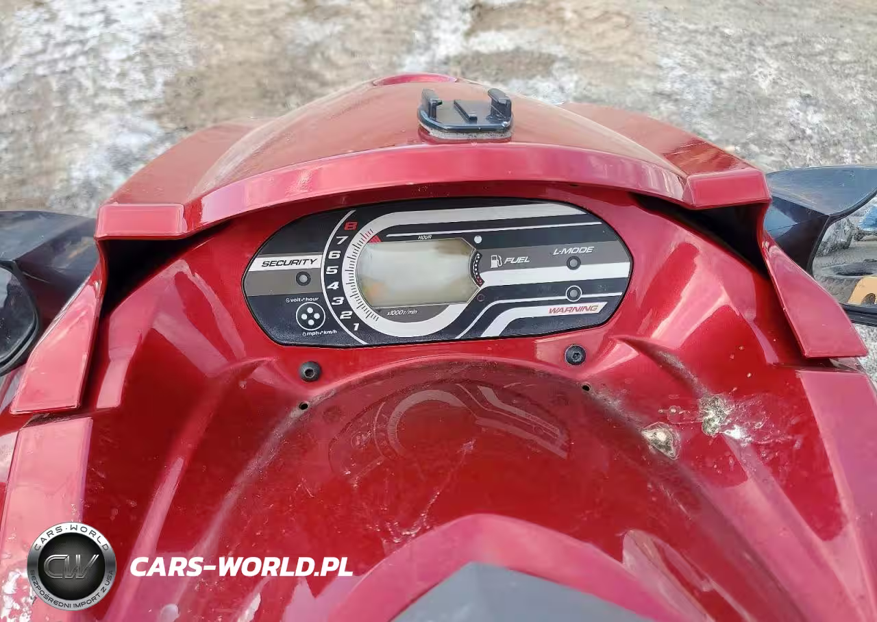 2014 Yamaha Waverunner VIN:YAMA1876B414 - 8