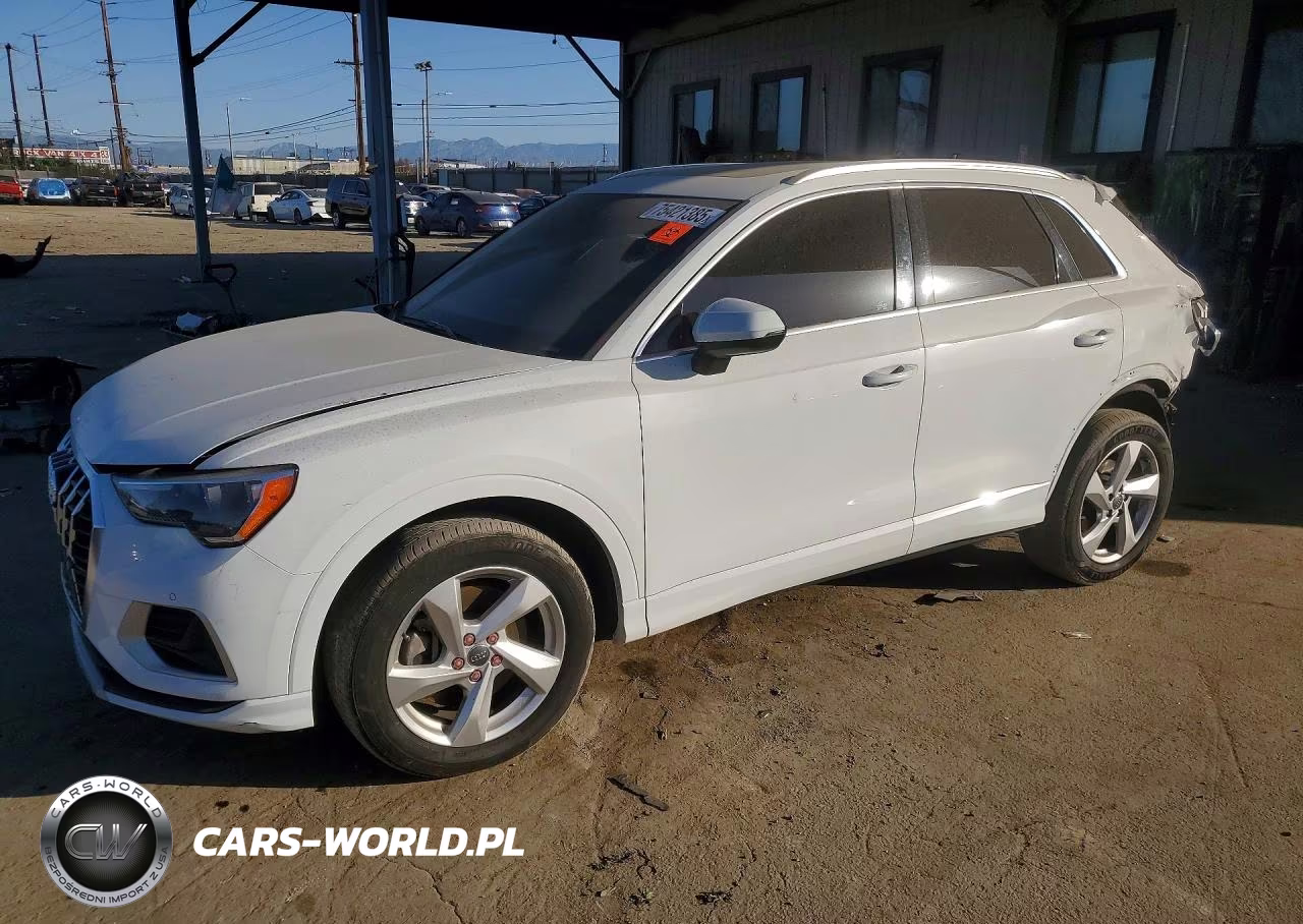 2020 Audi Q3 Premium