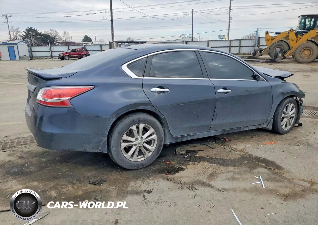 2015 Nissan Altima 2.5 VIN:1N4AL3AP0FC165567 - 3