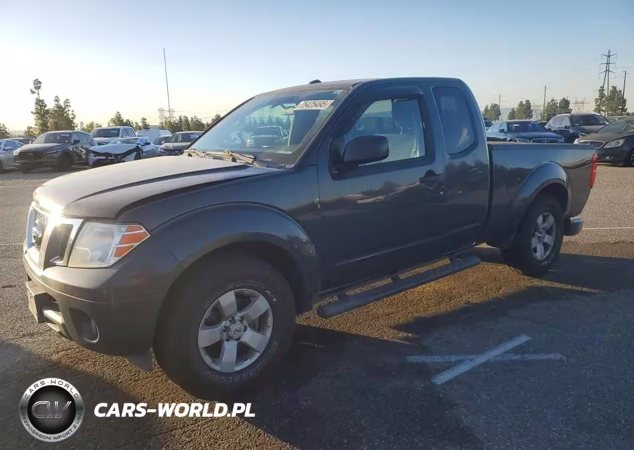 2013 Nissan Frontier Sv