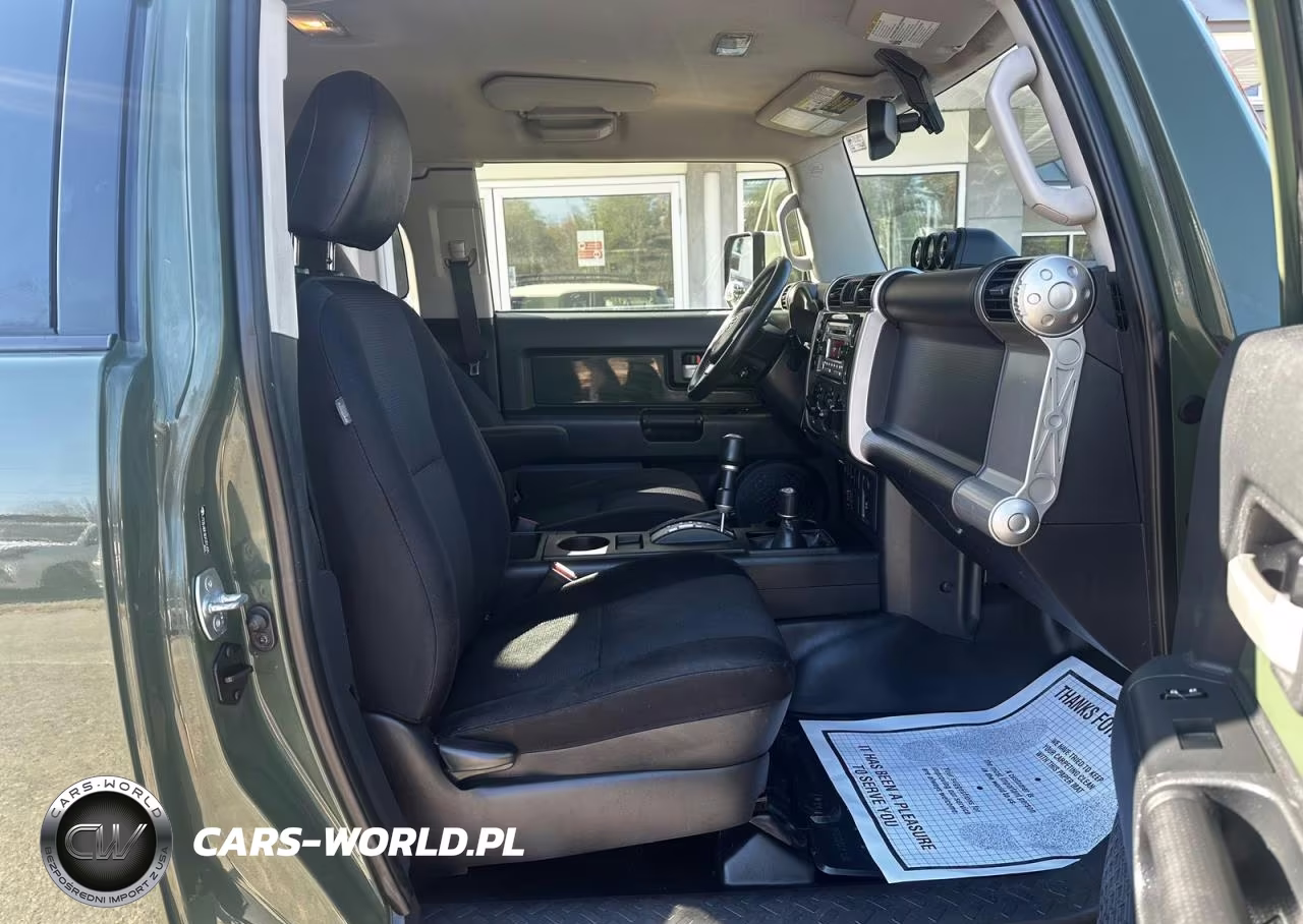 2014 Toyota Fj Cruiser Base VIN:JTEBU4BF8EK201495 - 5