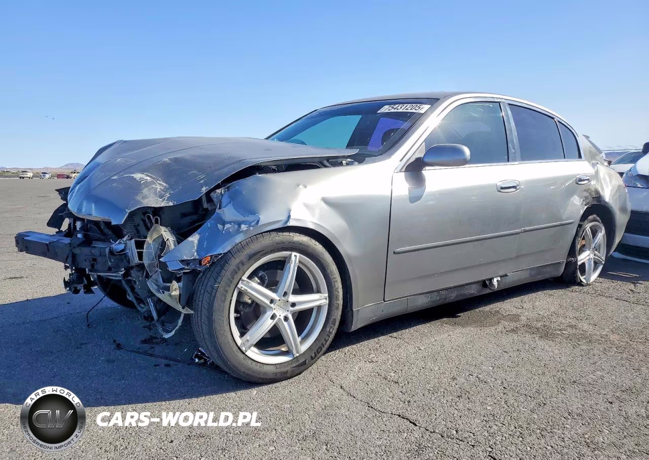 2004 Infiniti G35 Base