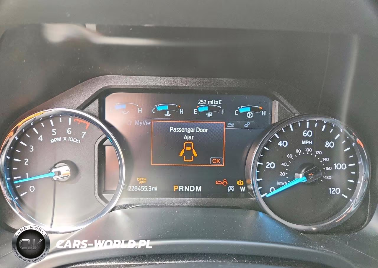 2020 Ford Expedition Max Limited VIN:1FMJK1KTXLEA58342 - 9