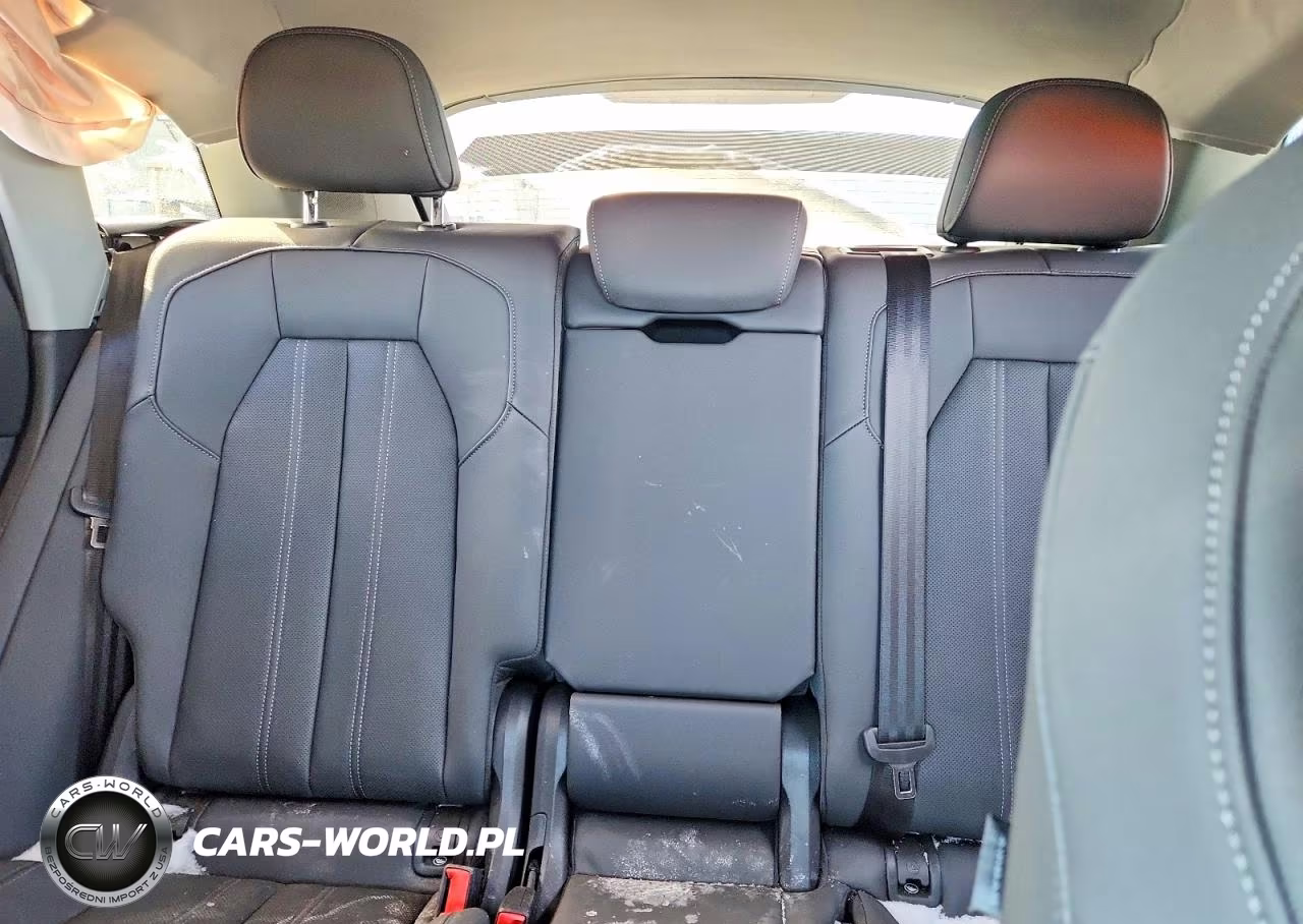 2025 Audi Q5 Premium Plus VIN:WA12AAGU3S2024878 - 10