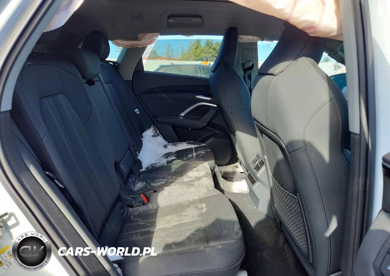 2025 Audi Q5 Premium Plus VIN:WA12AAGU3S2024878 - 11