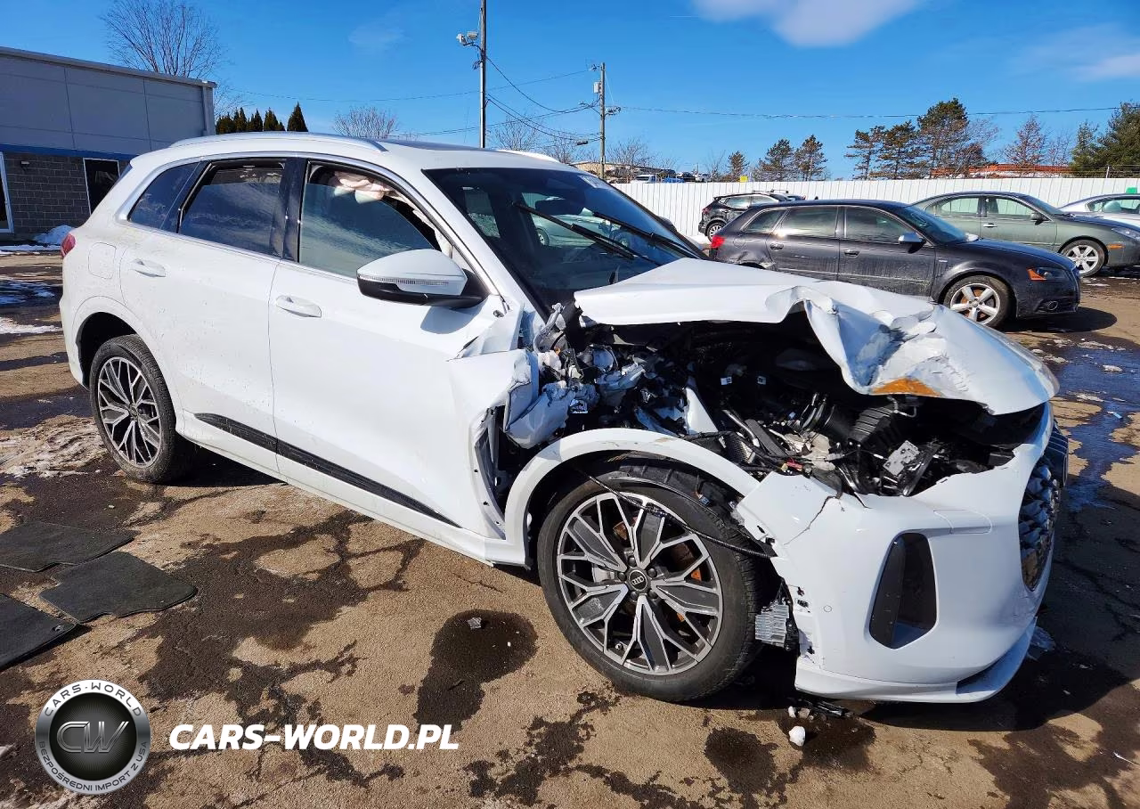 2025 Audi Q5 Premium Plus VIN:WA12AAGU3S2024878 - 4