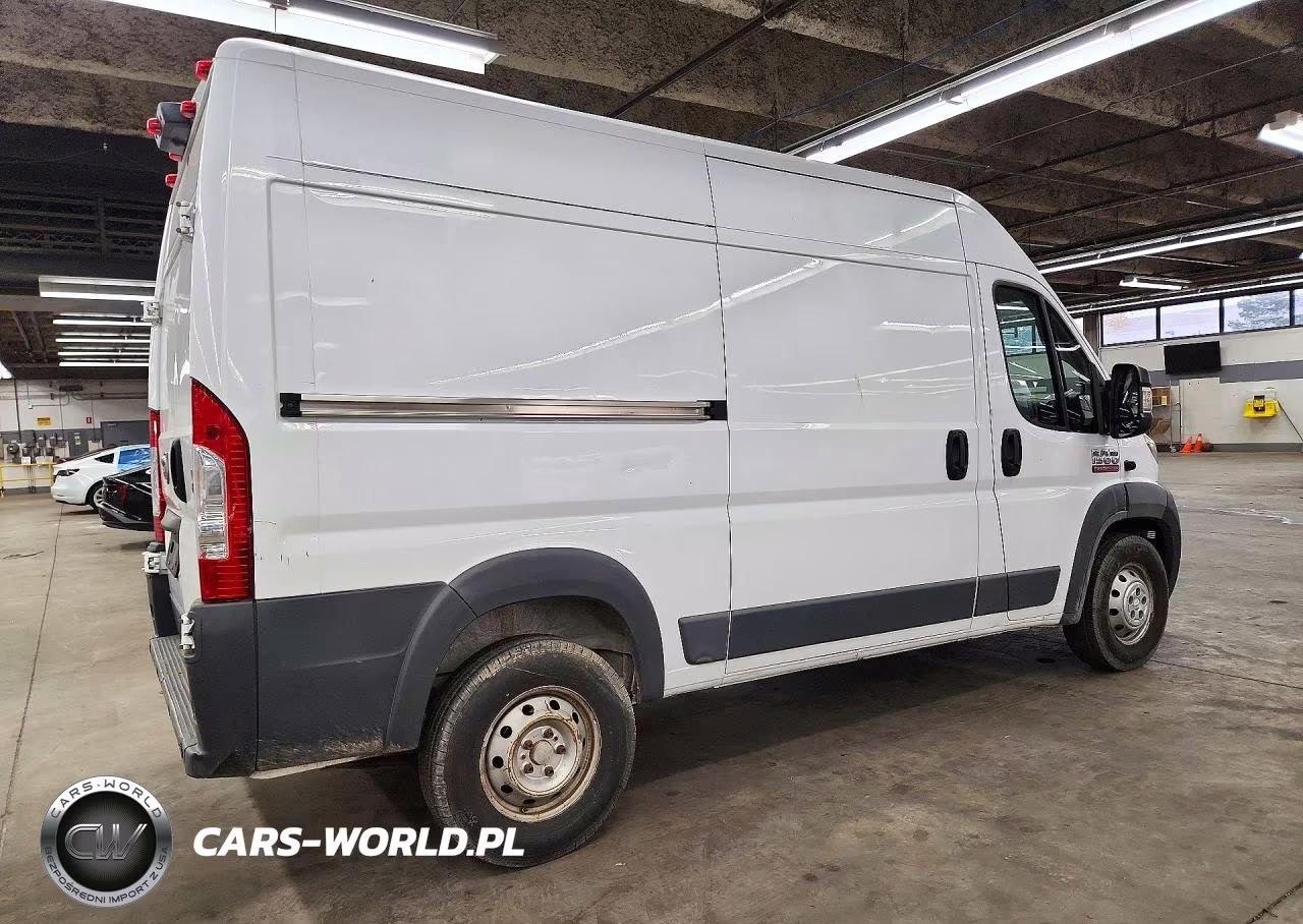 2018 Ram Promaster 1500 1500 High VIN:3C6TRVBG2JE157880 - 3