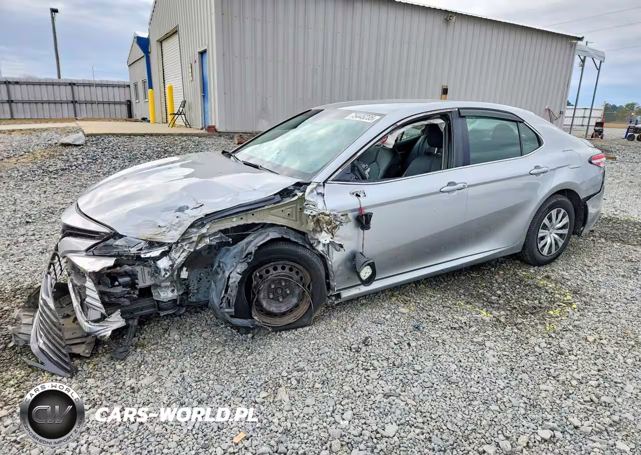 Główne zdjęcie 2018 Toyota Camry L
