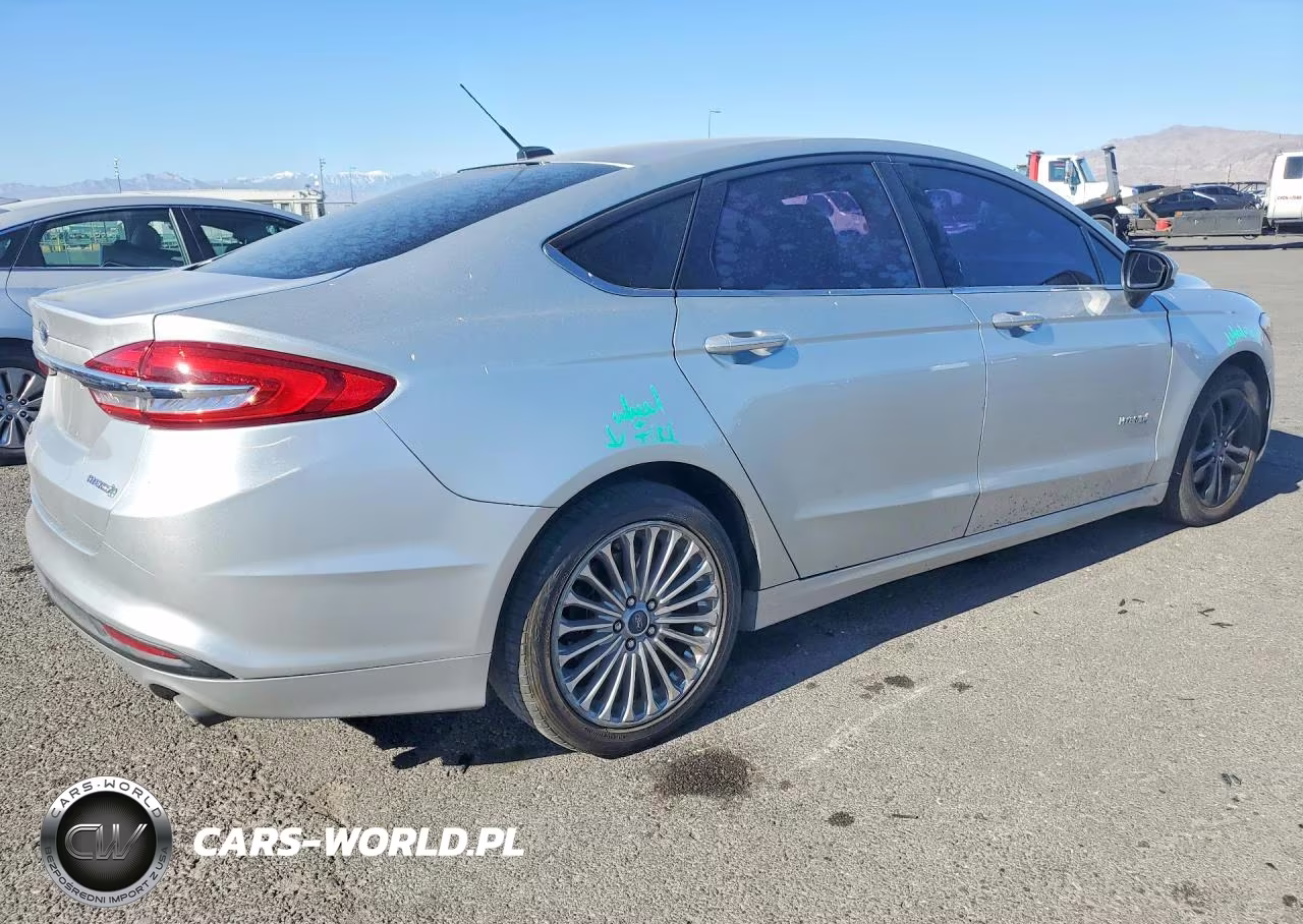 2018 Ford Fusion S Hybrid VIN:3FA6P0UU0JR242703 - 3