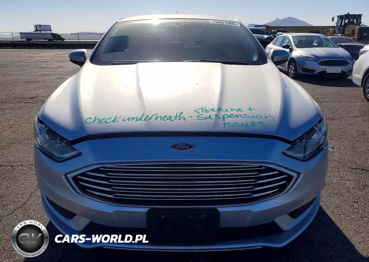 2018 Ford Fusion S Hybrid VIN:3FA6P0UU0JR242703 - 5